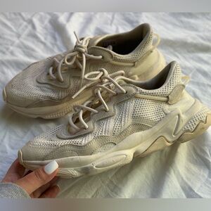 Adidas Ozweego Cream Shows women’s 6.5
